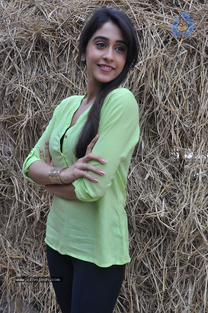 Regina Latest Photos - 14 / 45 photos