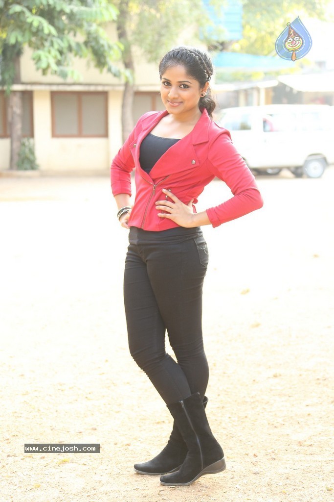 Rehana New Stills - 62 / 200 photos