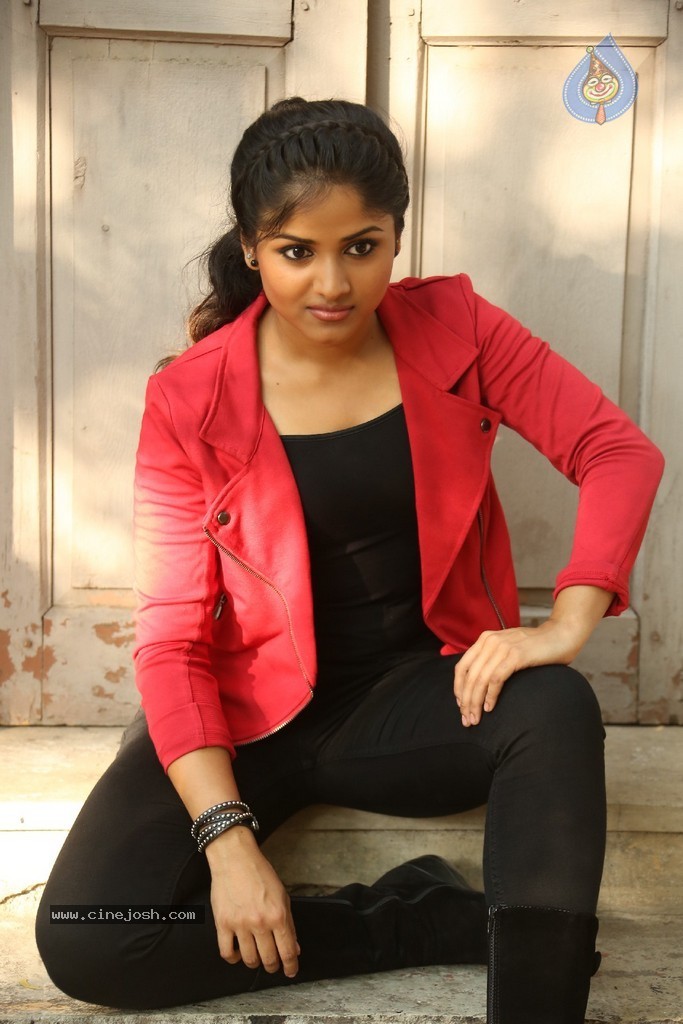 Rehana New Stills - 137 / 200 photos