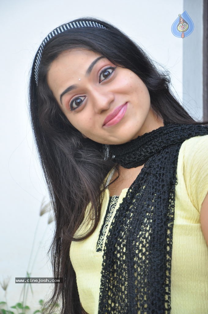 Reshma Latest Stills - 1 / 46 photos