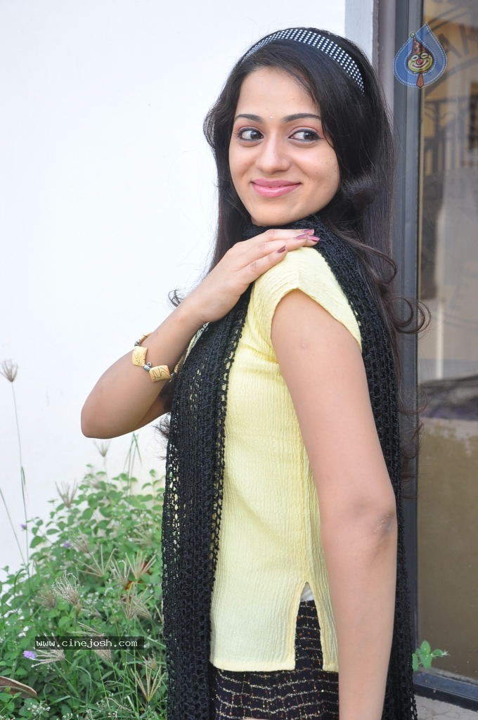 Reshma Latest Stills - 20 / 46 photos