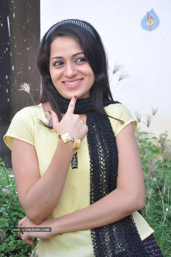 Reshma Latest Stills - 25 / 46 photos