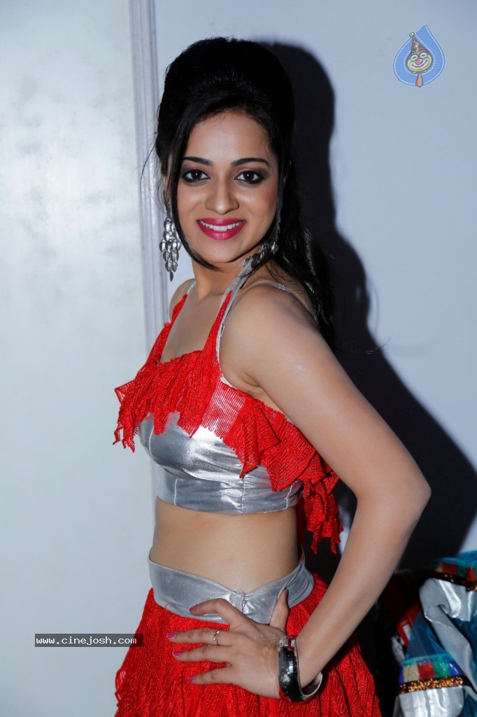 Reshma New Hot Photos - 16 / 26 photos
