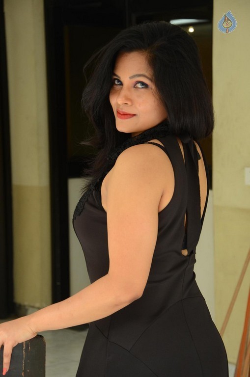 Revathi Chowdary New Gallery - 19 / 42 photos