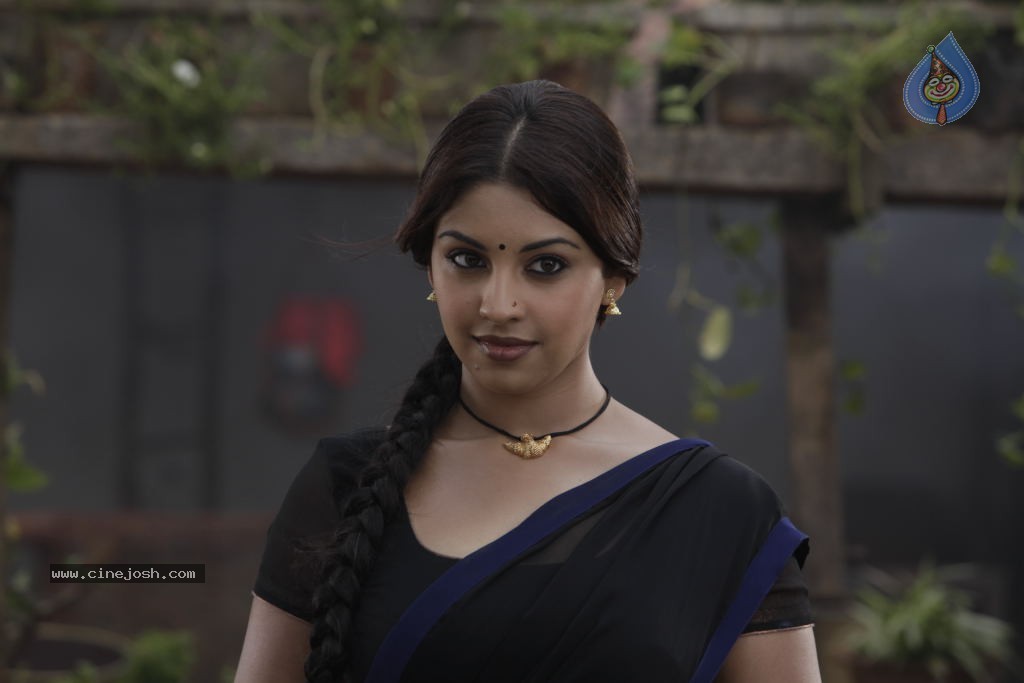 Richa Gangopadhyay Latest Photos - 9 / 47 photos