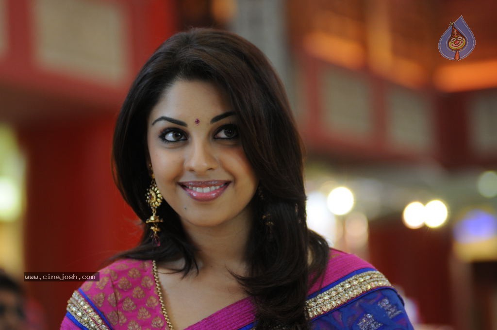 Richa Gangopadhyay Latest Photos - 23 / 47 photos