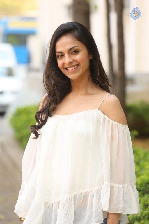 Richa Pallod Pics - 2 / 15 photos