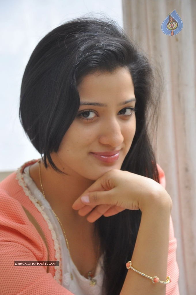 Richa Panai Latest Photos - 22 / 90 photos