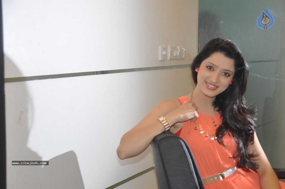 Richa Panai Latest Stills - 25 / 60 photos