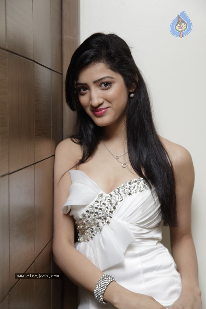 Richa Panai New Hot Stills - 4 / 44 photos