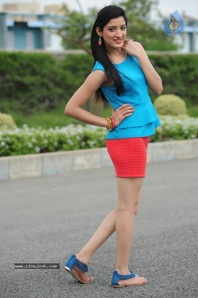 Richa Panai New Pics - 18 / 36 photos