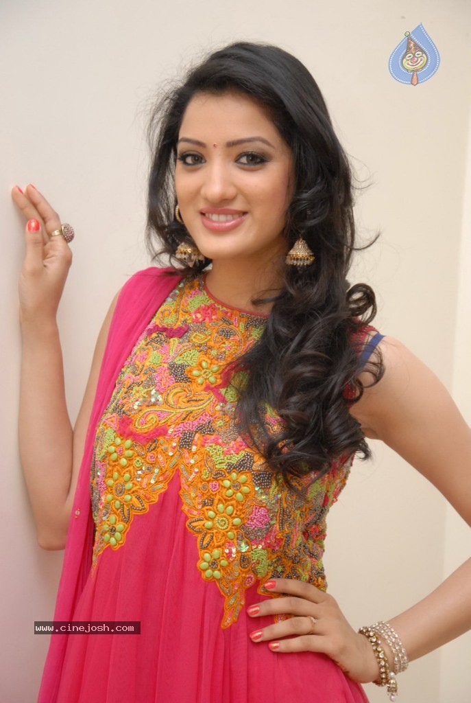 Richa Panai New Stills - 41 / 68 photos