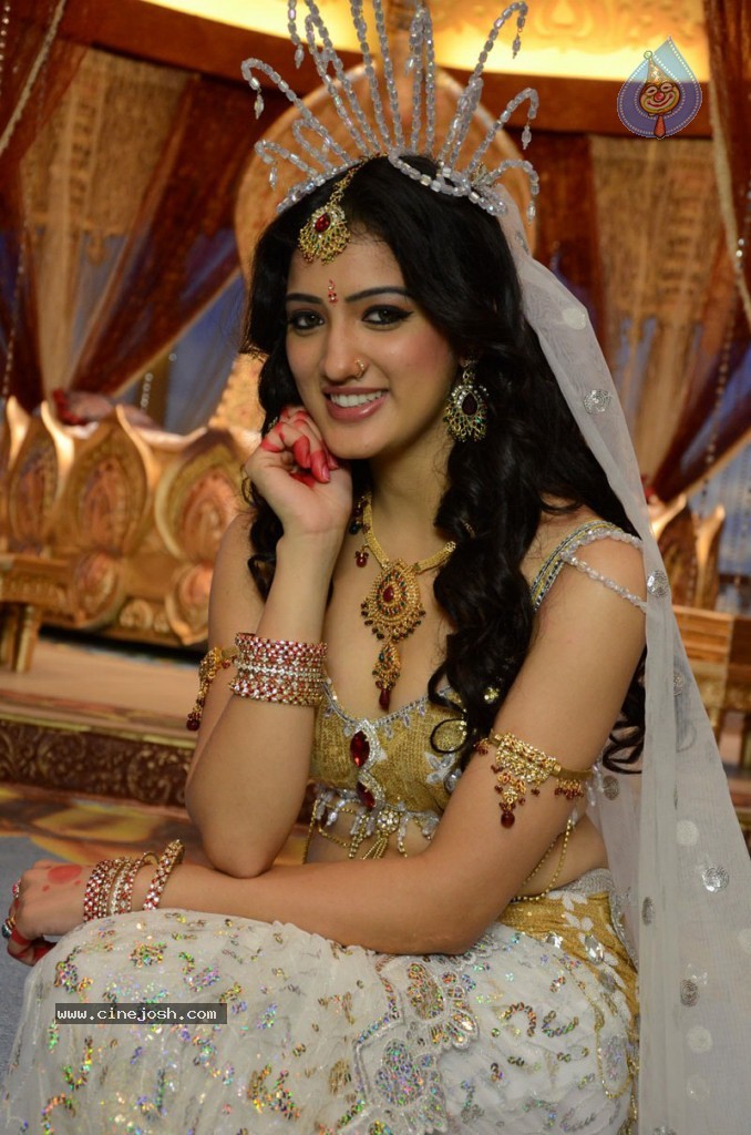 Richapanay Hot Stills - 13 / 63 photos