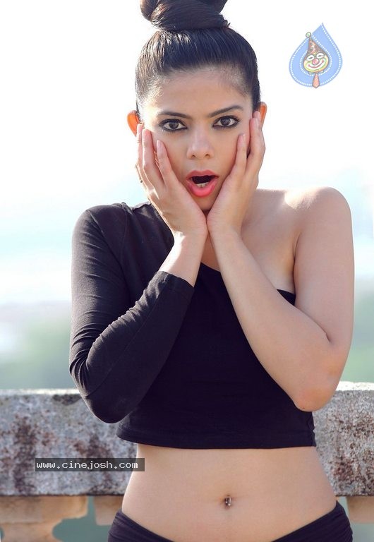 Riddhi Jain Latest Photos - 9 / 11 photos