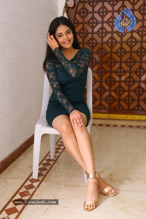 Riddhi Kumar Images - 16 / 20 photos