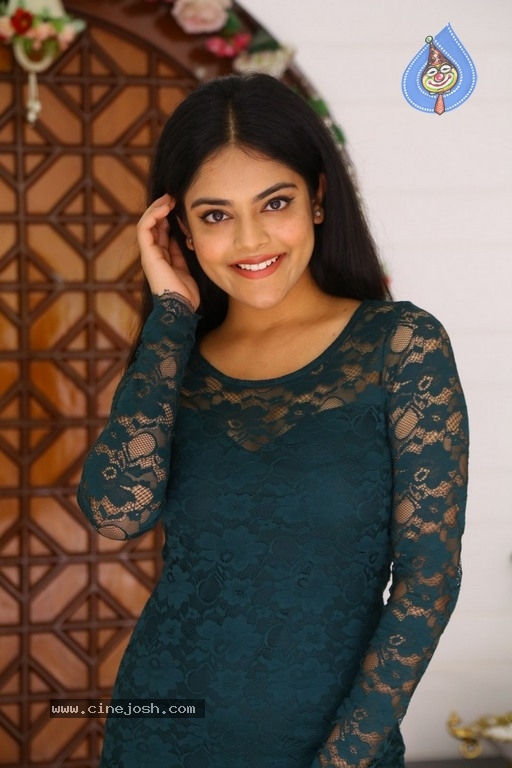 Riddhi Kumar Images - 20 / 20 photos