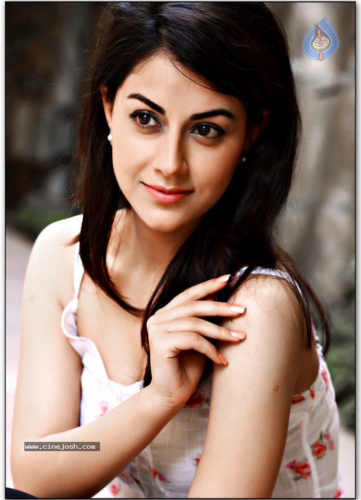 Rishika Portfolio Stills - 5 / 9 photos