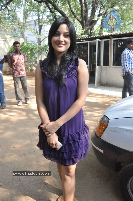 Ritu Barmecha Photos - 10 / 105 photos