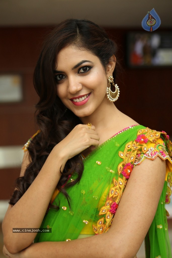 Ritu Varma Cute Stills - 6 / 120 photos