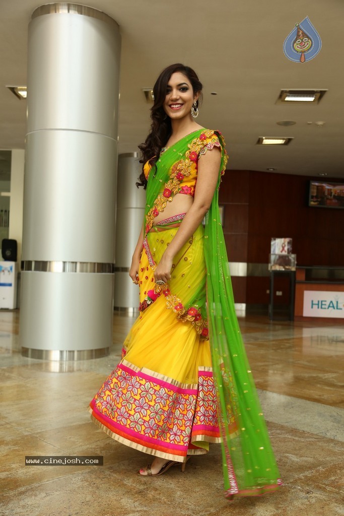 Ritu Varma Cute Stills - 7 / 120 photos