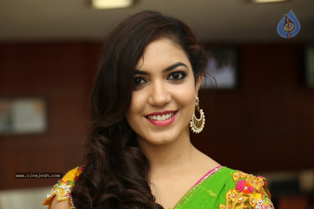 Ritu Varma Cute Stills - 28 / 120 photos