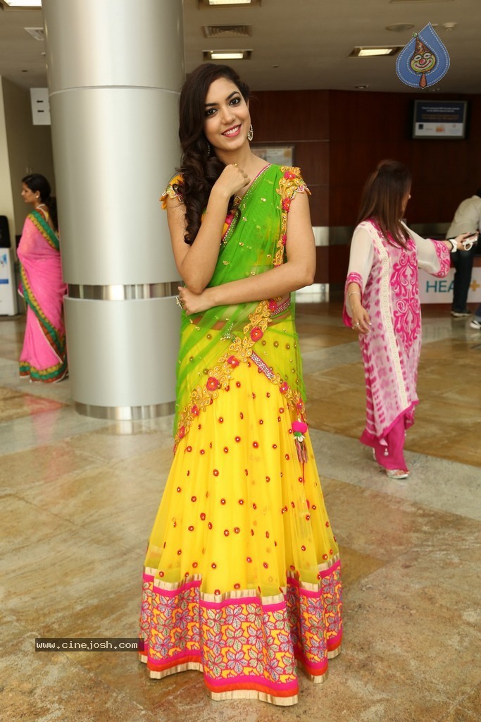 Ritu Varma Cute Stills - 79 / 120 photos