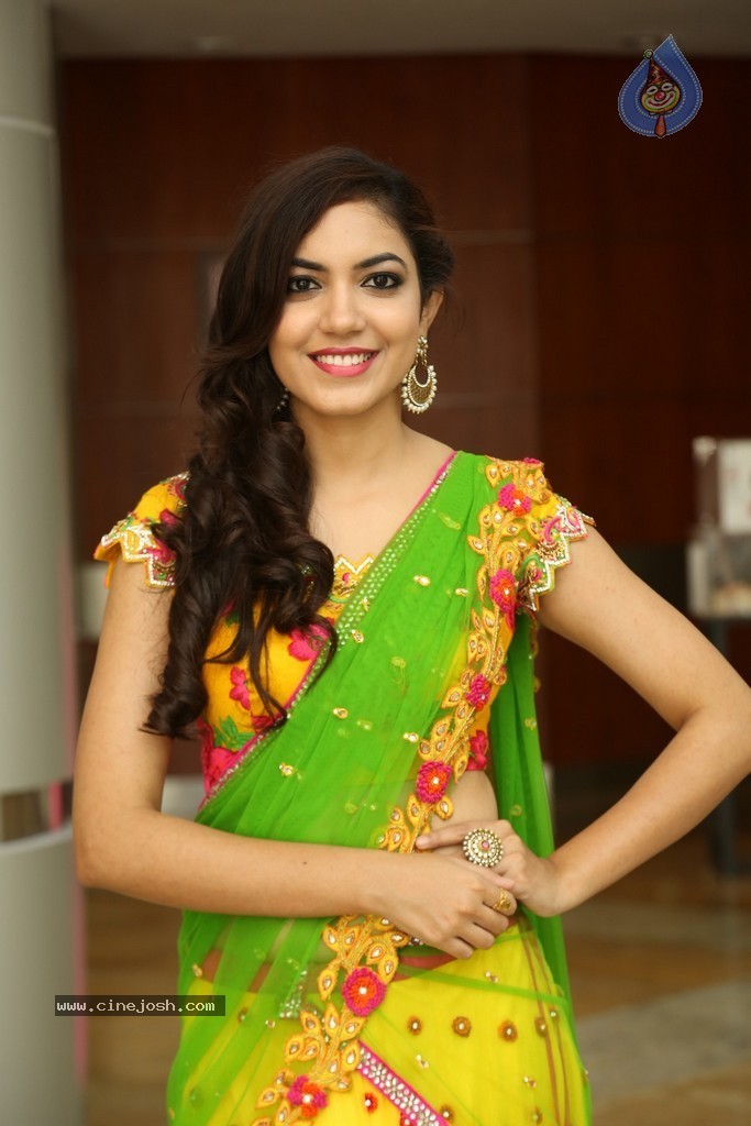 Ritu Varma Cute Stills - 100 / 120 photos