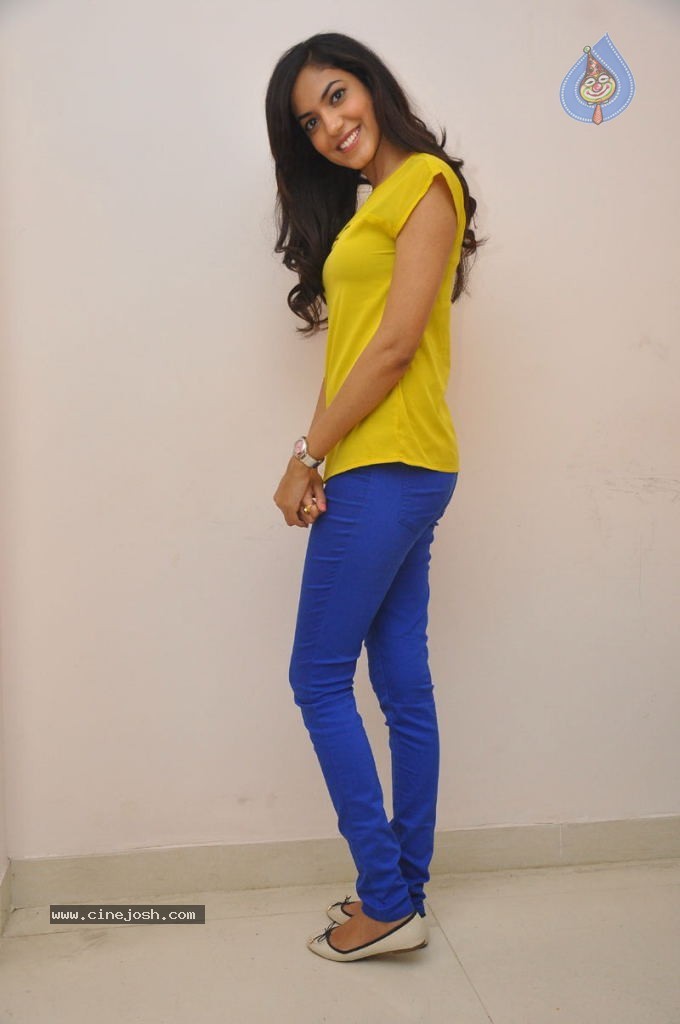 Ritu Varma Gallery - 57 / 68 photos