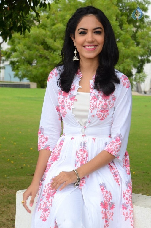 Ritu Varma Latest Pics - 21 / 32 photos