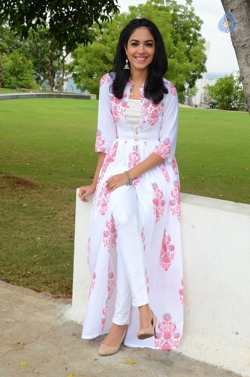 Ritu Varma Latest Pics - 27 / 32 photos