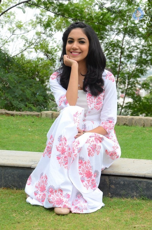 Ritu Varma Latest Pics - 29 / 32 photos