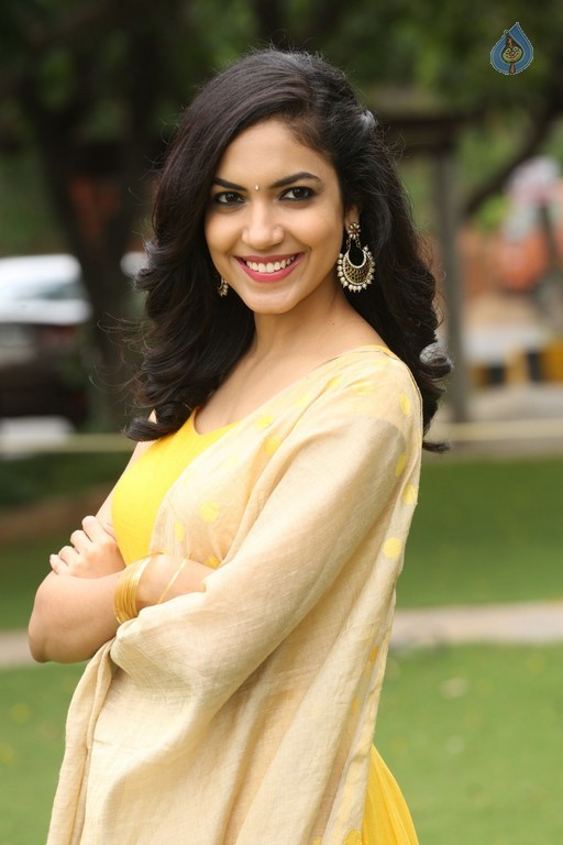 Ritu Varma New Gallery - 27 / 42 photos