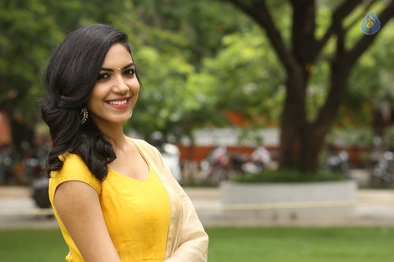 Ritu Varma New Gallery - 37 / 42 photos