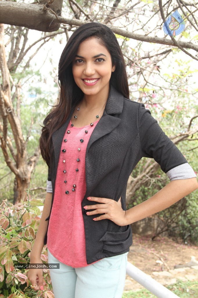 Ritu Varma New Photos - 27 / 61 photos