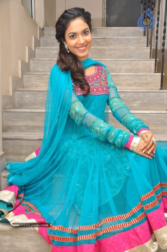 Ritu Varma New Pics - 18 / 49 photos
