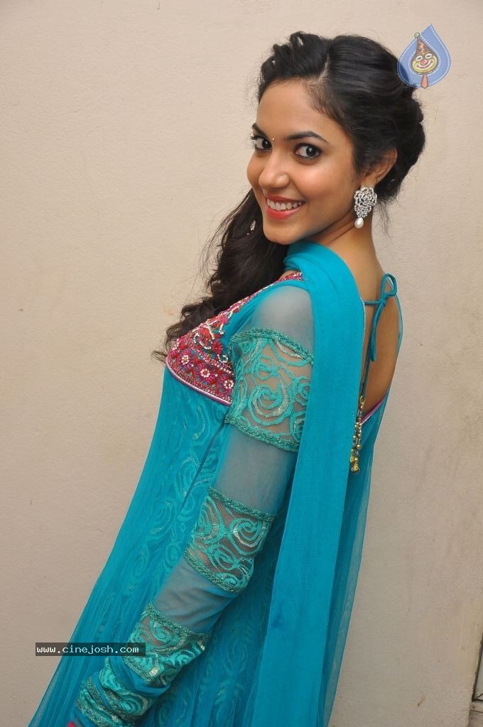 Ritu Varma New Pics - 20 / 49 photos