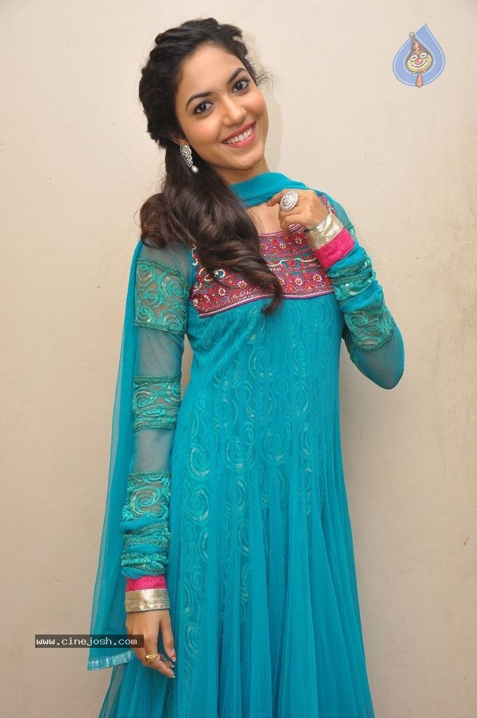 Ritu Varma New Pics - 26 / 49 photos