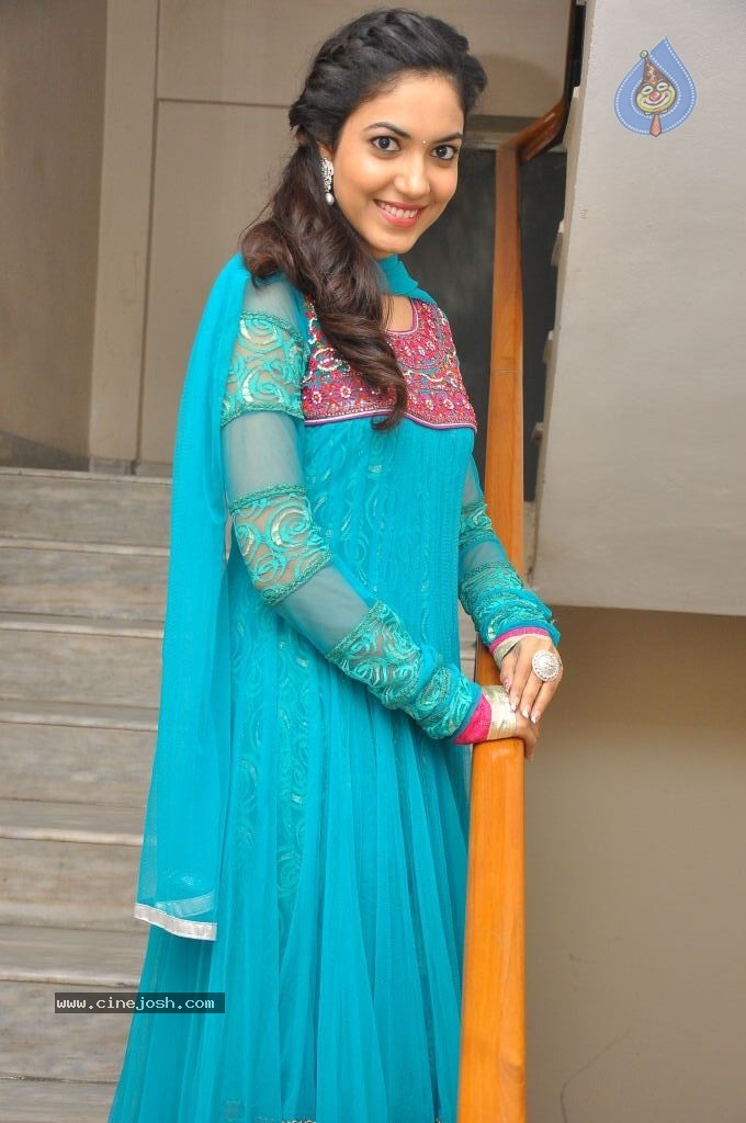Ritu Varma New Pics - 40 / 49 photos