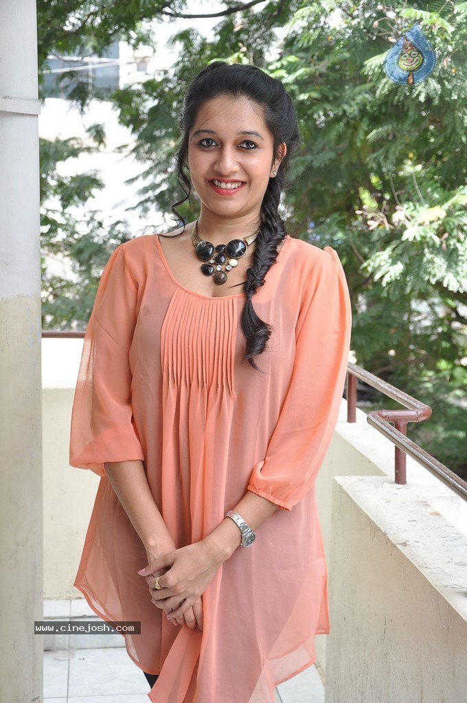 Riya Stills - 19 / 60 photos