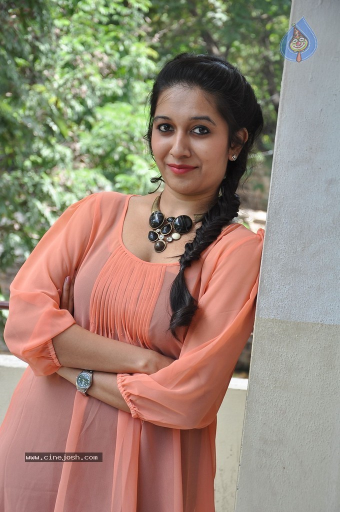 Riya Stills - 46 / 60 photos