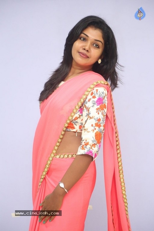 Riythvika Photos - 7 / 21 photos