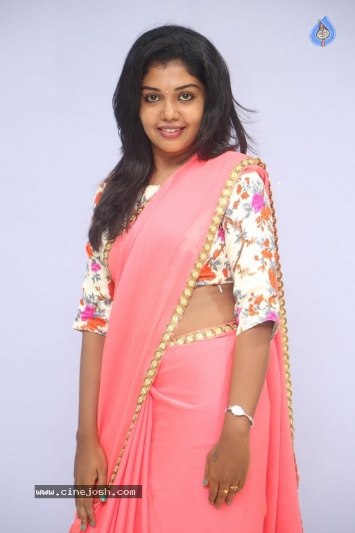 Riythvika Photos - 9 / 21 photos