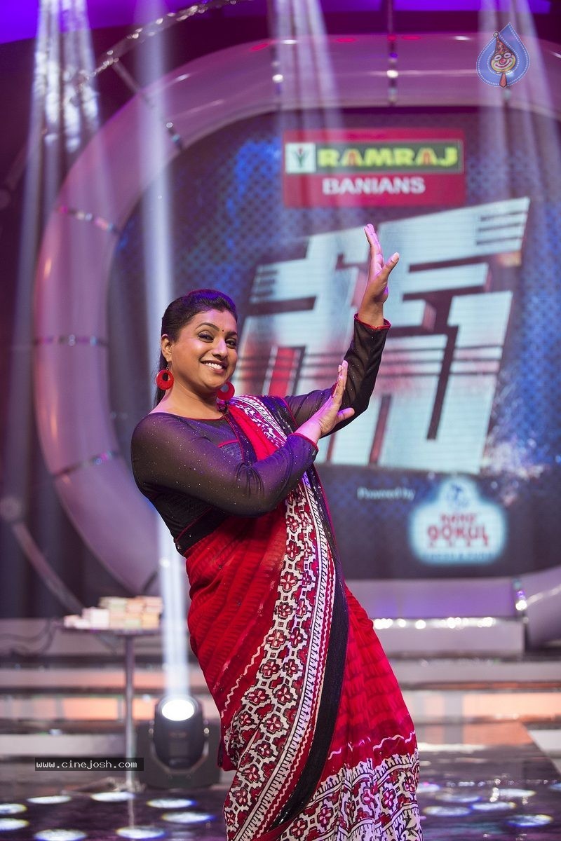 Roja Photos in Race Game Show - 8 / 10 photos