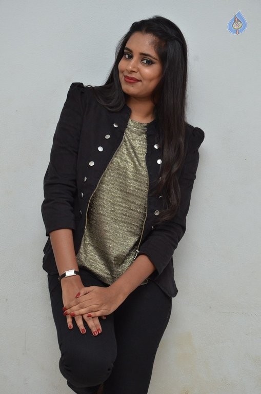 Roopa Reddy New Photos - 8 / 42 photos