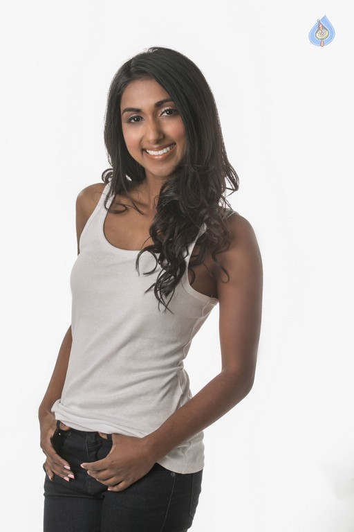 Sabina Jey New Photos - 11 / 13 photos