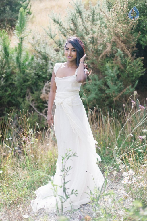 Sabina Jey New Photos - 12 / 13 photos