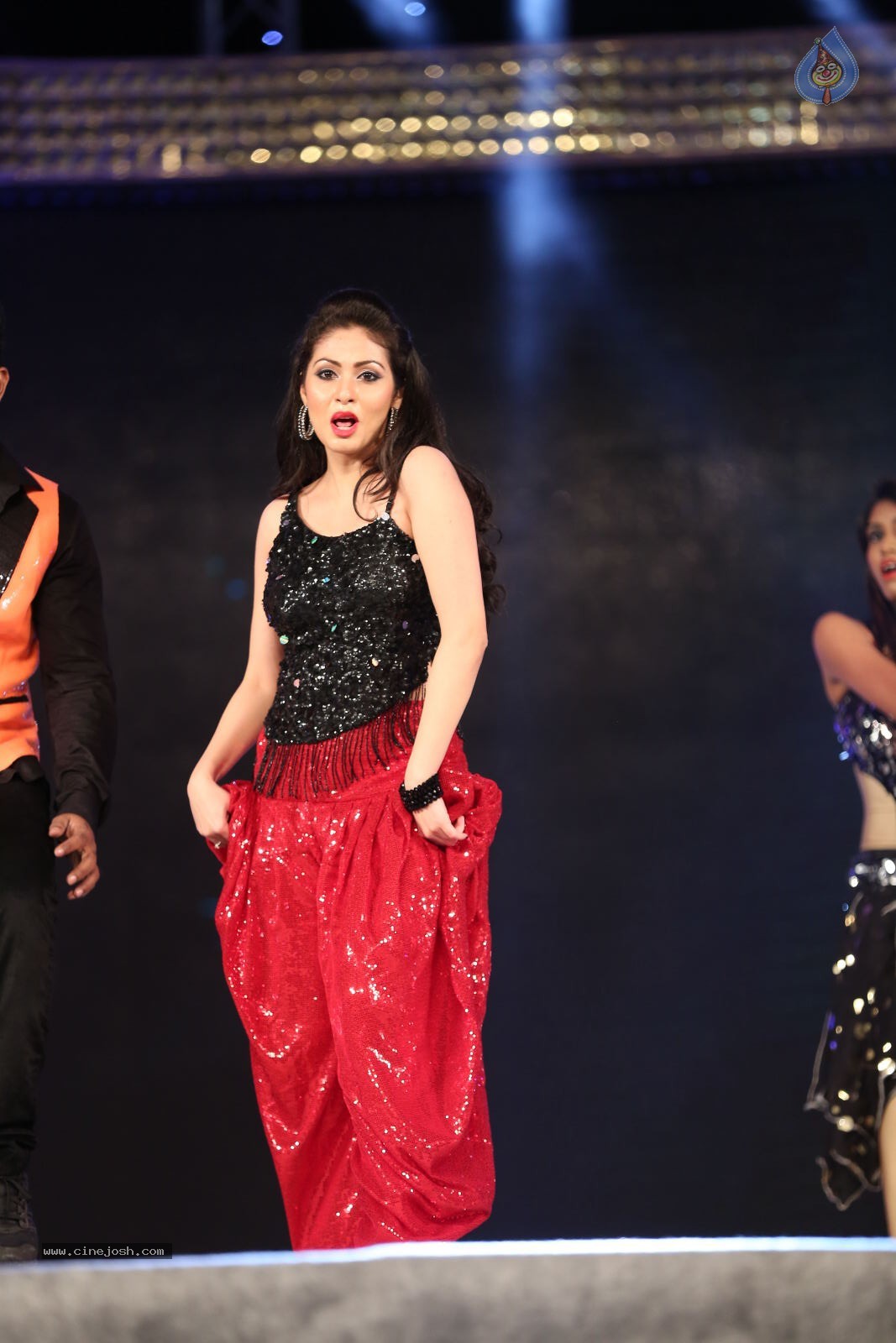 Sada at Gama Awards 2014 - 6 / 30 photos