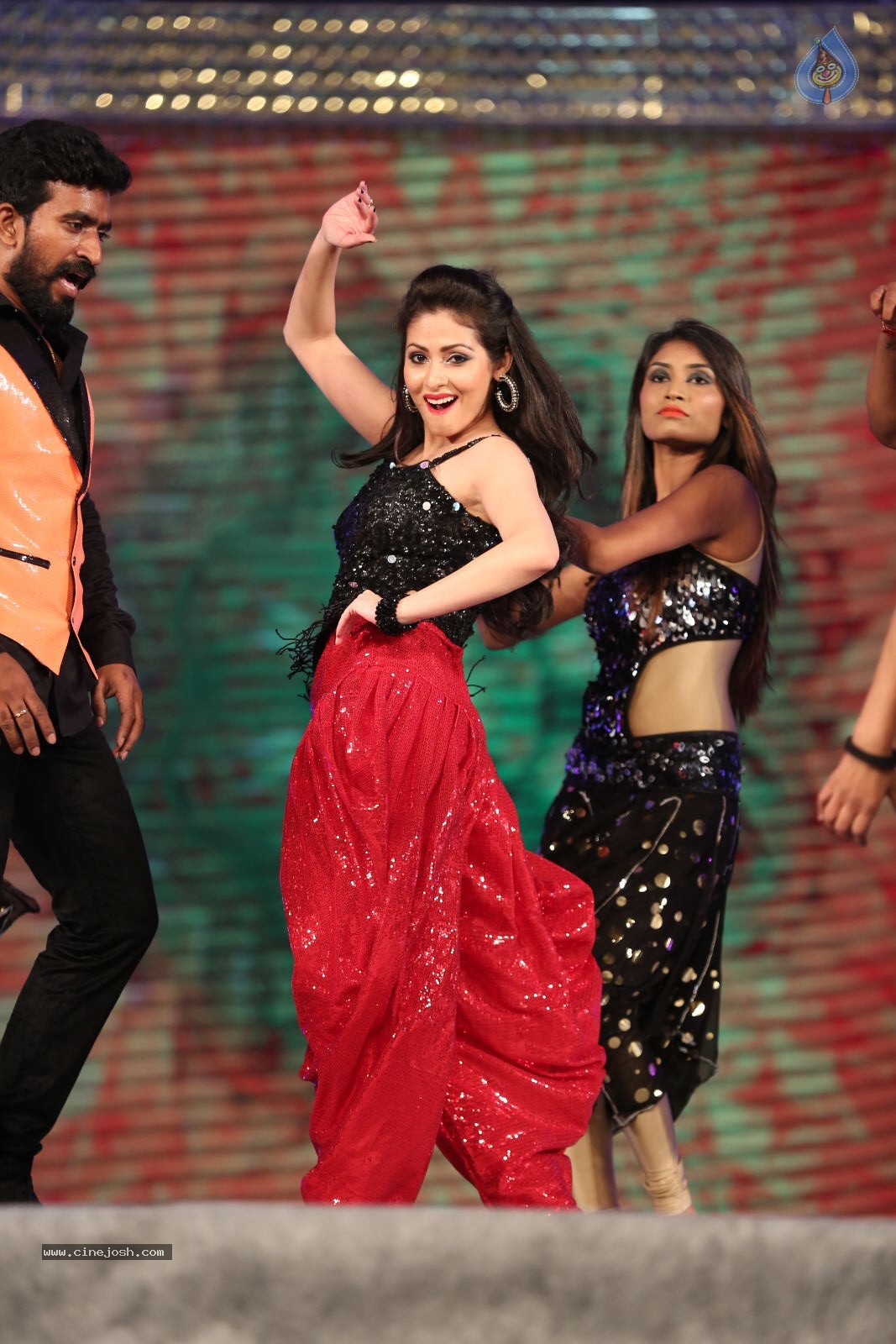 Sada at Gama Awards 2014 - 12 / 30 photos