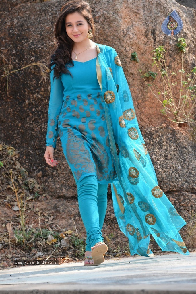 Saheba Subramanyam Heroine Priyal Gor Stills - 75 / 135 photos