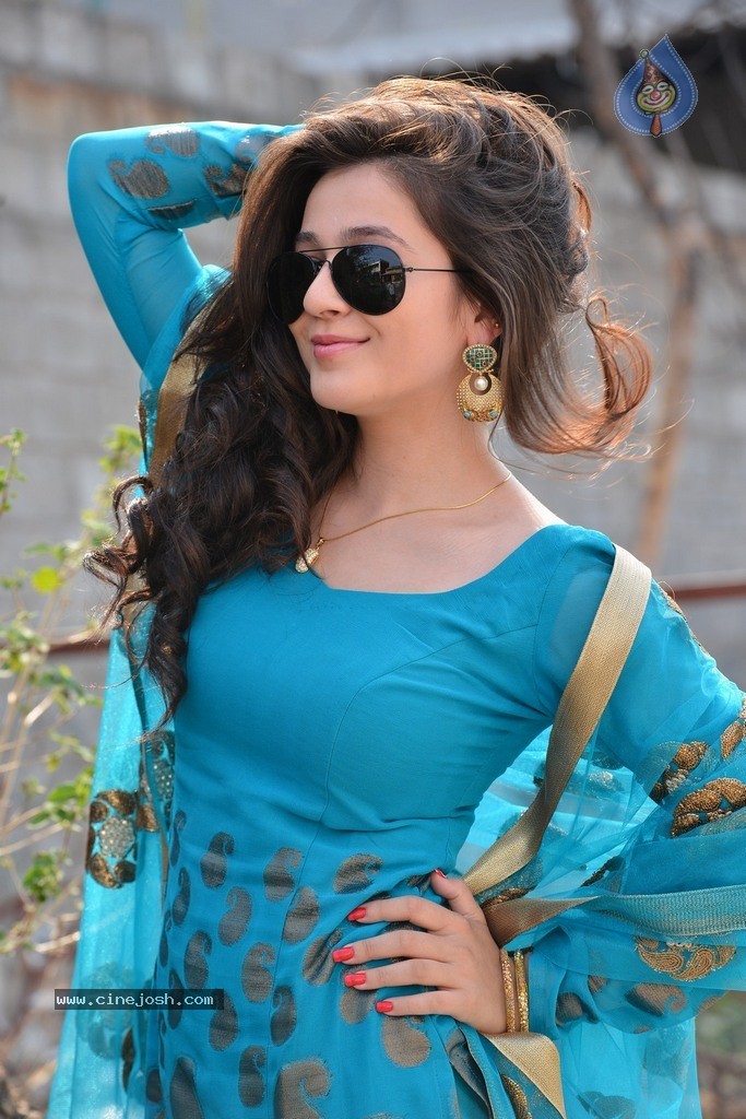 Saheba Subramanyam Heroine Priyal Gor Stills - 76 / 135 photos